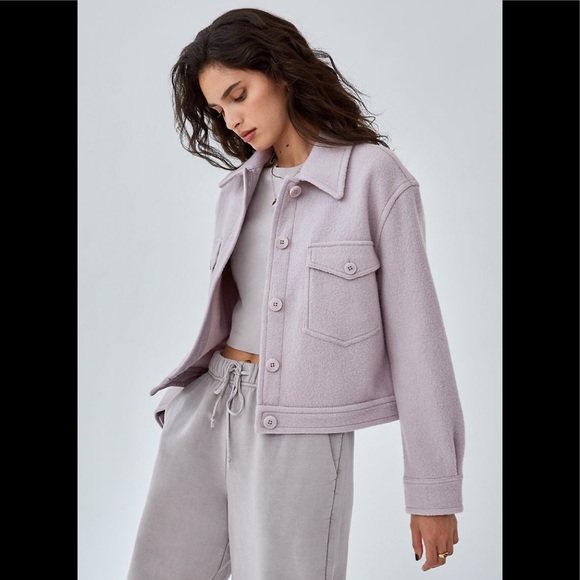 “SOLD” NWT WIlfred Ganna Jacket Cropped in Gull Grey - Picture 2 of 5